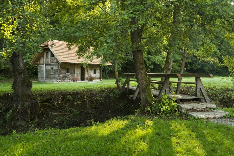 Domacija Seruga Countryside Hotel Novo Mesto Exteriör bild