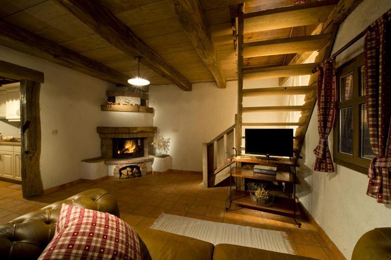 Domacija Seruga Countryside Hotel Novo Mesto Exteriör bild