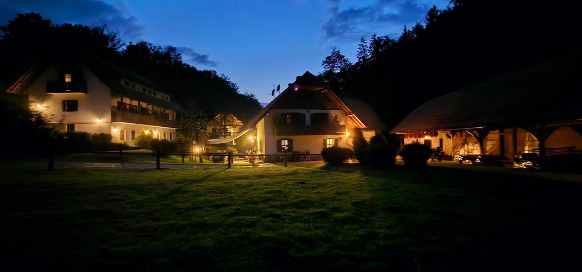 Domacija Seruga Countryside Hotel Novo Mesto Exteriör bild