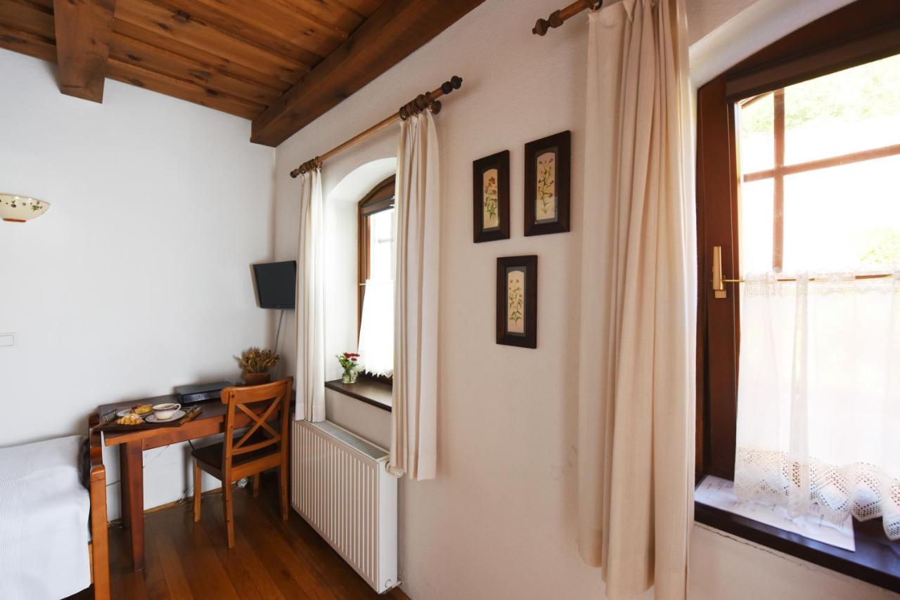 Domacija Seruga Countryside Hotel Novo Mesto Exteriör bild