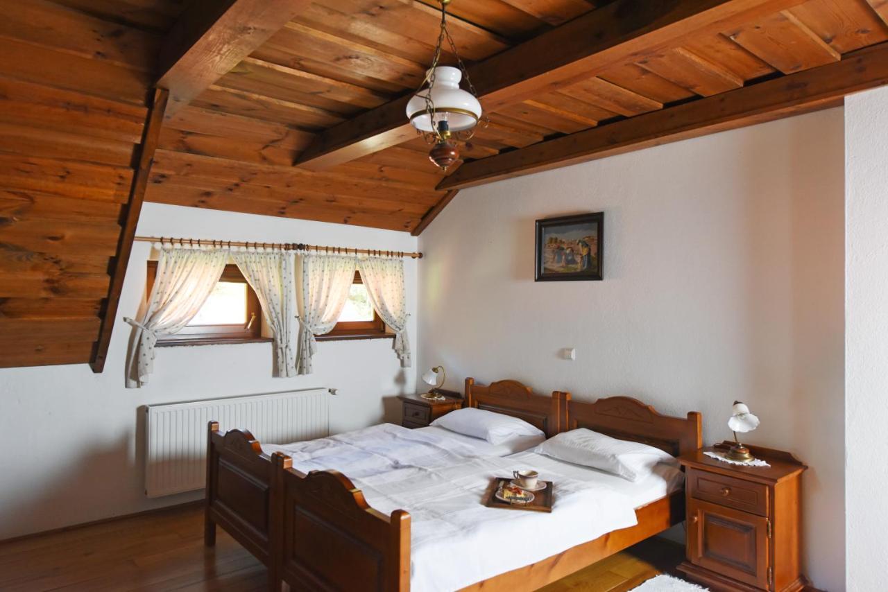 Domacija Seruga Countryside Hotel Novo Mesto Exteriör bild